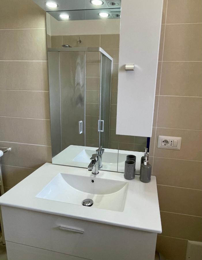 Bnb Il Bicciolano 2 - Bilocale Fronte Ospedale Vercelli Luaran gambar